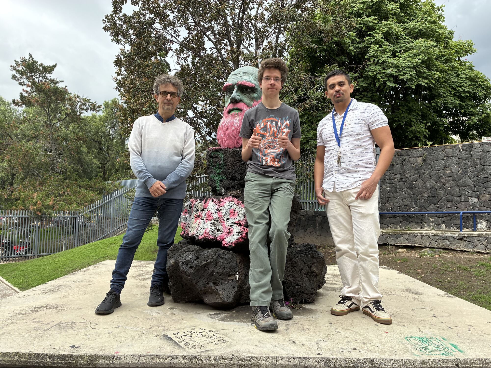 Professors for the Coral fossils lab course at UNAM
